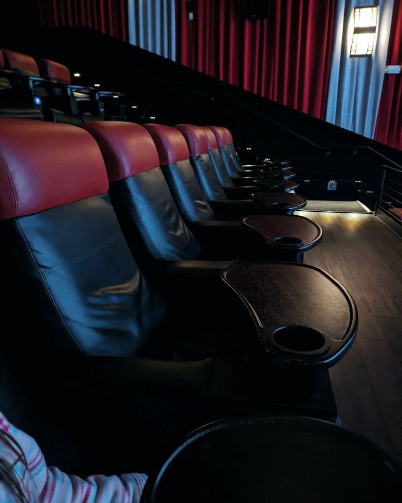 childrens running spikes