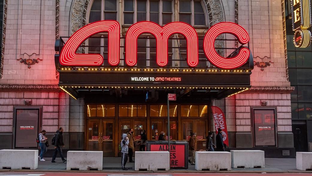 AMC Theatres Shrinks First Quarter Loss, Sees Revenues Dip on Weaker Box Office