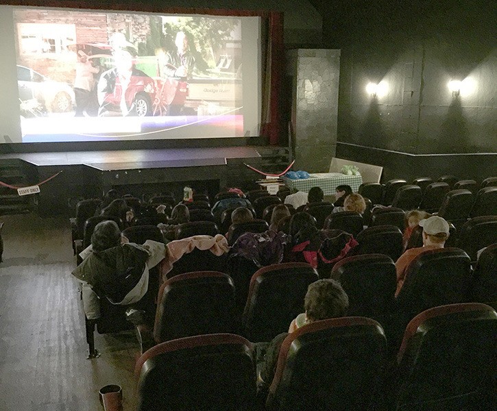 beacon-theatre-showtimes-tickets