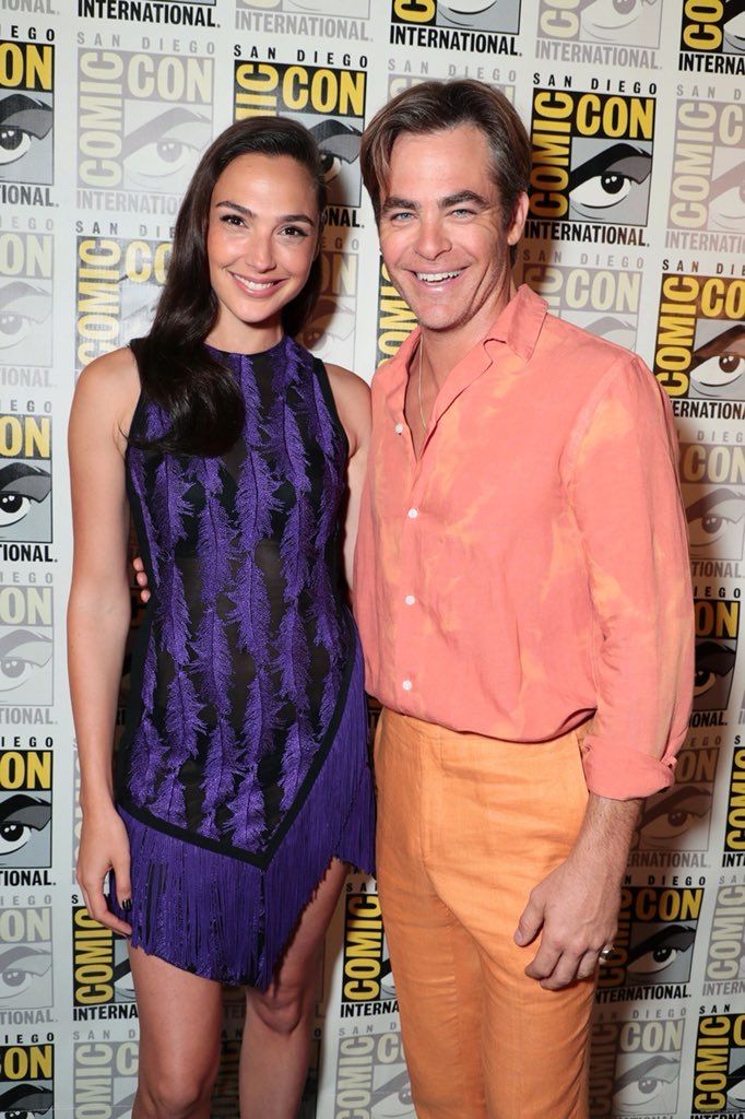 Gal Gadot and Chris Pine