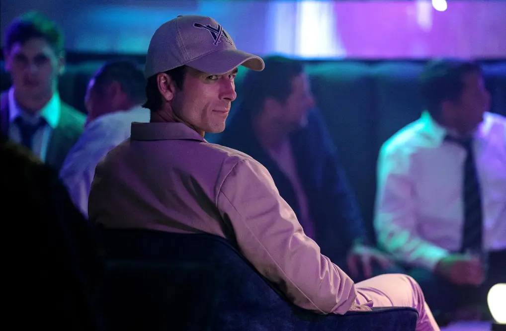 Glen Powell in How to Make a Killing